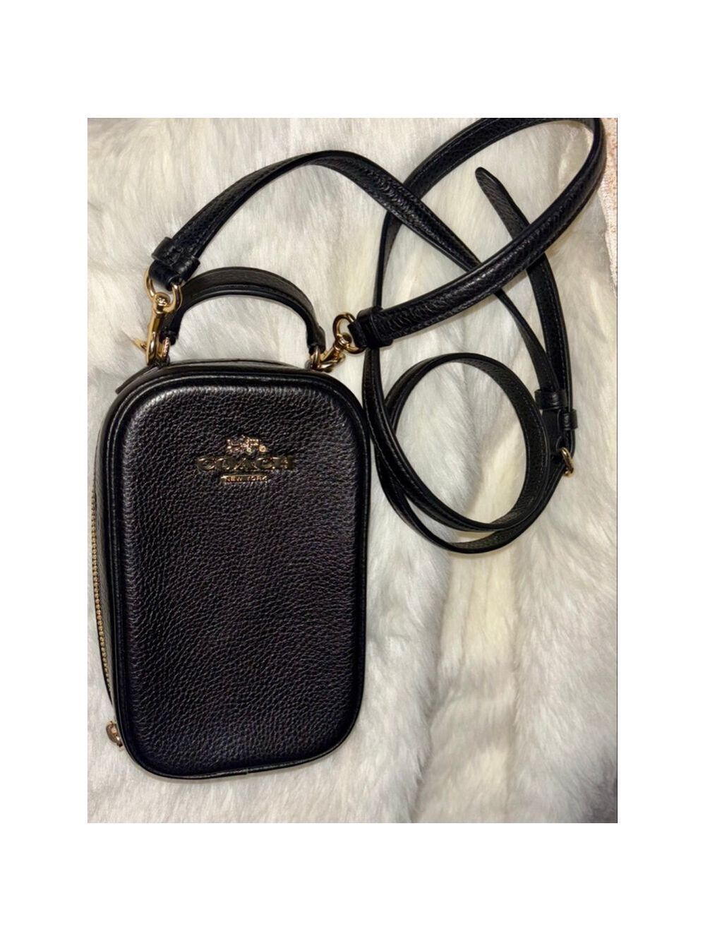 Coach Authentic Eva Phone 2-Way Small Minimalist Crossbody Shoulder Bag like NEW - Picture 4 of 14